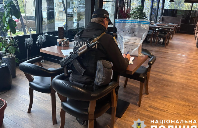 В Киеве словесная перепалка между жителями отеля и неизвестным переросла в стрельбу: подробности