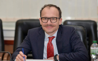 «А при чем здесь женщины?»: Денис Малюська анонсировал новые закупки, видео