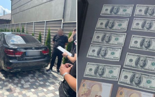 На Київщині посадовці погоріли на хабарі у $20 000 за присвоєння поштових адрес таунхаузам