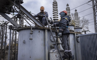 Через негоду в Україні дві області лишилися без світла