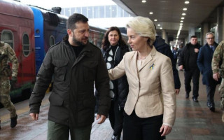 Глава Єврокомісії прибула до Києва, щоб обговорити вступ України до ЄС