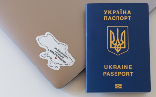 Какой документ удостоверяет личность при переоформлении паспорта: объяснение