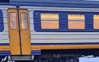 На Київщині електропотяг збив 15-річну дівчину