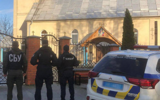 СБУ проводить обшуки в двох храмах УПЦ МП на Закарпатті, — ЗМІ