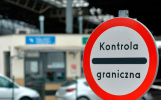 Протести на кордоні: Польща не приймає вантажівки, які йдуть через Ягодин