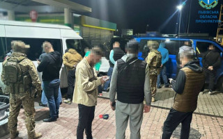 На Львівщині чоловік викрав людину та вимагав $1 000