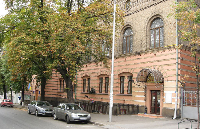 Суд вернул в государственную собственность помещение Киевского университета им. Карпенко-Карого