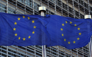 Bloomberg: ЄС не впевнений, чи виконає зобов’язання надати Україні 1 млн артилерійських боєприпасів у вказані терміни