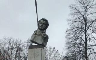 Уряд дозволив демонтувати пам’ятники Пушкіну, Щорсу та іншим російським і радянським діячам