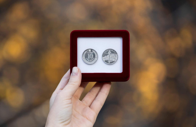 Нацбанк вводит в обращение новую памятную монету, посвященную годовщине освобождения части Херсонщины