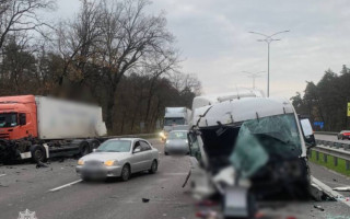 На Бориспільському шосе сталася ДТП – рух у напрямку Києва ускладнено