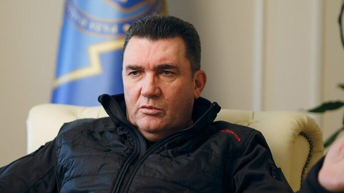 Повного переходу економіки на «воєнні рейки» не буде, бо ми не в СРСР, — Олексій Данілов
