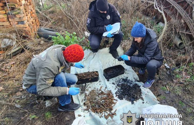 На Харьковщине мужчина сделал схрон боеприпасов в собственном доме