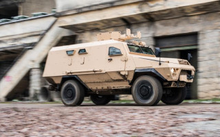 Франція передала бронеавтомобілі Bastion, проте не Україні