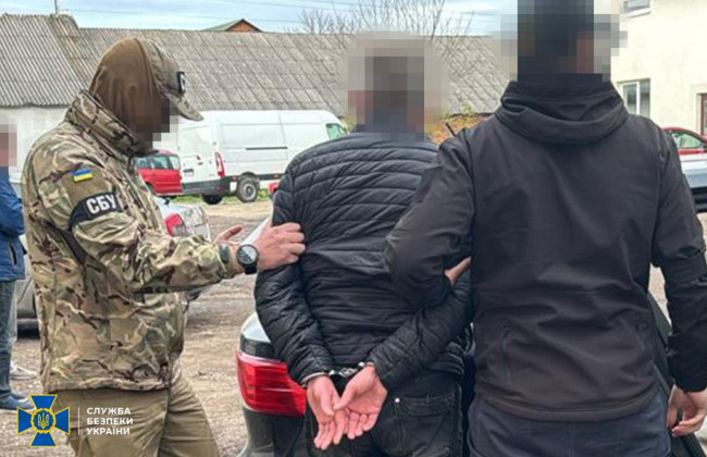 Продавали справки о непригодности к военной службе, или бегство за границу лесами: в Украине разоблачили 4 схемы для уклонистов