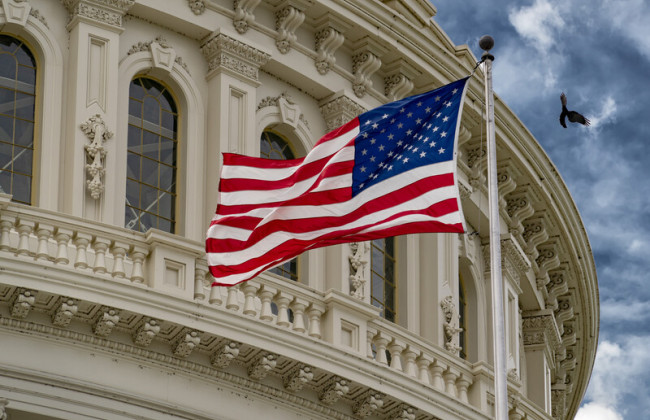 Лидер республиканцев в Сенате США поддержал временный бюджет без помощи Украине и Израилю