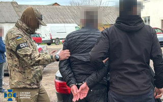 Продавали довідки про непридатність до військової служби, чи втеча за кордон лісами: в Україні викрили 4 схеми для ухилянтів