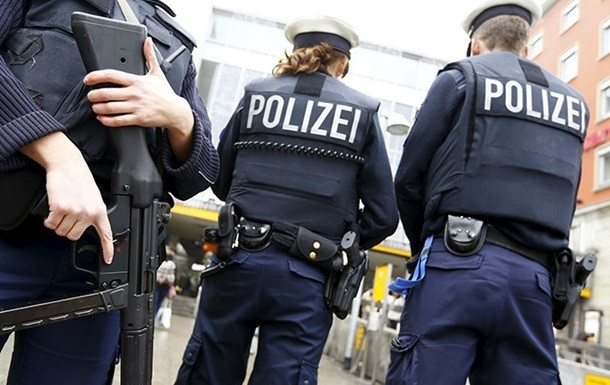 В Германии стремительно растет количество нападений на беженцев