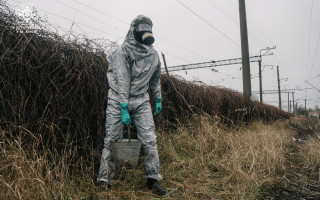 У Києві біля залізниці знайшли 20 кг ртуті,  відео