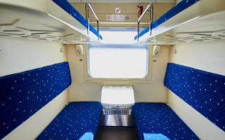 Укрзалізниця запустила жіночі купе вже на восьми поїздах: список