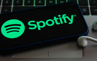 Spotify за допомогою штучного інтелекту рекомендуватиме користувачам подкасти та аудіокниги