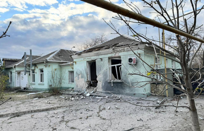 Враг уничтожил объект критической инфраструктуры возле Херсона: села без света, есть жертва