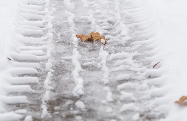 Надвигается значительный снег: на дорогах западных областей возможны осложнения