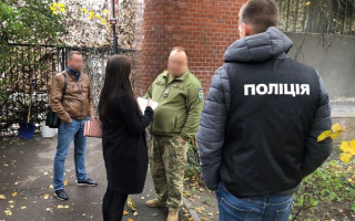 Розкрадання 9,5 тисяч літрів пального для військових: експосадовцю повідомлено про підозру