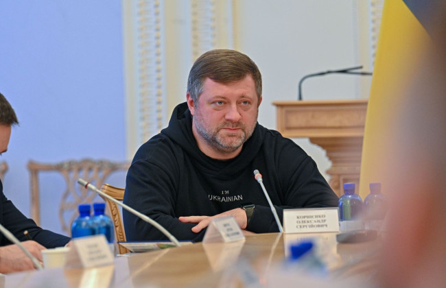 75 млрд евро не взялись ниоткуда, - Александр Корниенко объяснил, почему финальную версию важных законов нужно согласовывать с Брюсселем и Вашингтоном