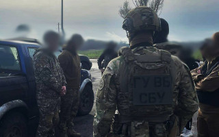 На Донеччині військовослужбовці торгували трофейною зброєю