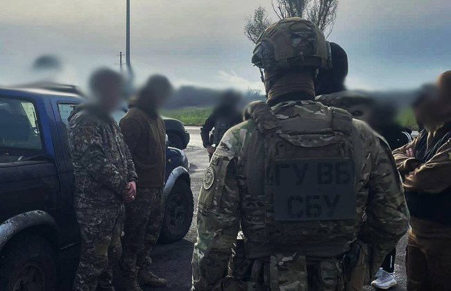 В Донецкой области военнослужащие торговали трофейным оружием