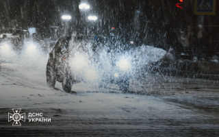 Погода на 21 листопада: у ДСНС попереджають – місцями ожеледиця та сніг