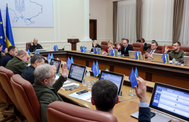 Кабмін провів кадрові перестановки у Мінреінтеграції: звільнено і призначено заступників Ірини Верещук