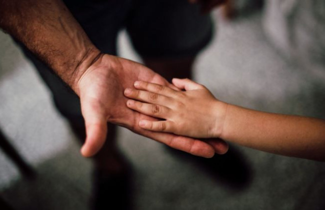 Мужчина просил уменьшить размер алиментов на ребенка, потому что у него выросли доходы: что решил суд