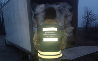 До Києва прямувала вантажівка із декоративним матеріалом для ландшафтного дизайну із зони ЧАЕС