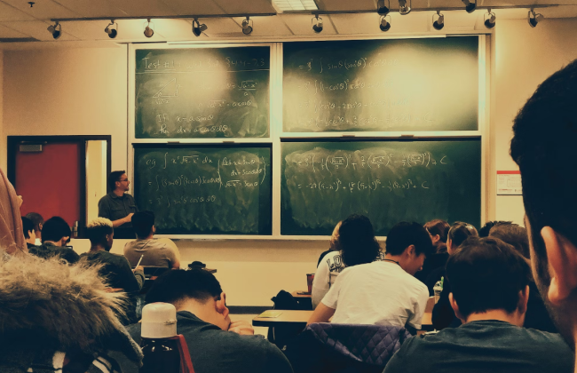 Жители, которые проживали на ВОТ, смогут продолжить обучение в украинских образовательных учреждения