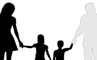 Чи може особа з інвалідністю одночасно отримувати пенсію по втраті годувальника і соцдопомогу: відповідь ПФ