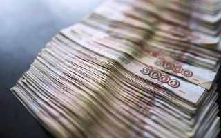 Рада дозволила одноразово продати заморожені російські та білоруські рублі