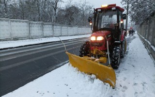 У ДСНС попереджають про погіршення погодних умов: сильні снігопади та ожеледь