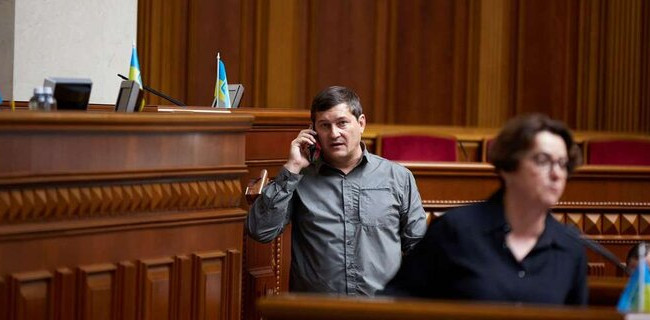 «Слуга Народу» прийняла рішення щодо виключення з членів партії Андрія Одарченка – Олена Шуляк