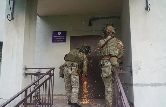 Похищали и принудительно «лечили» людей: в Тернопольской области разоблачили организаторов сети псевдореабилитационных центров