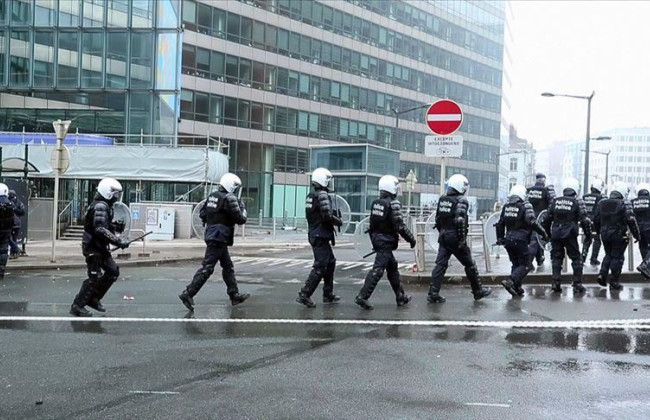 В Бельгии в 27 школах ищут взрывчатку