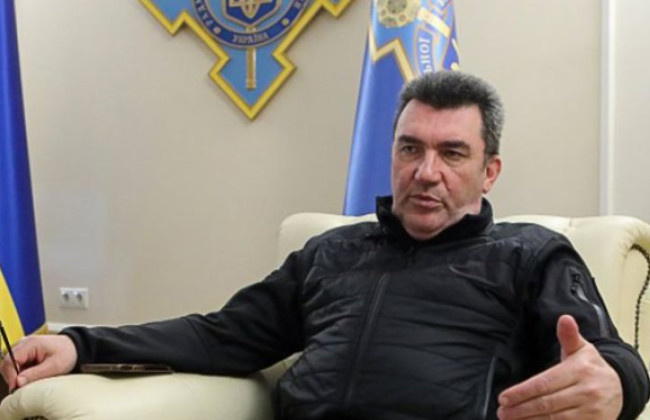 рф хочет «вбить клин» между украинскими военными и политиками — Данилов
