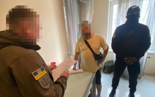 Сообщено о подозрении киевлянину, который выложил в сеть видео его остановки военными для проверки документов во время комендантского часа