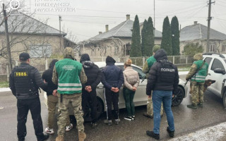 Створили «сімейний бізнес» на ухилянтах: на Закарпатті затримали ділків, фото
