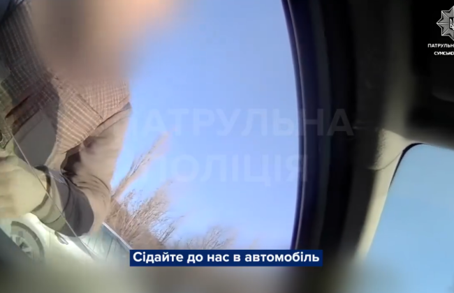 В Сумах патрульные оперативно доправили в больницу мужчину, который потерял палец на пилораме