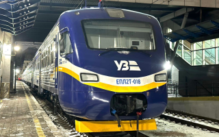 УЗ запускает еще один капитально отремонтированный электропоезд: что в нем есть