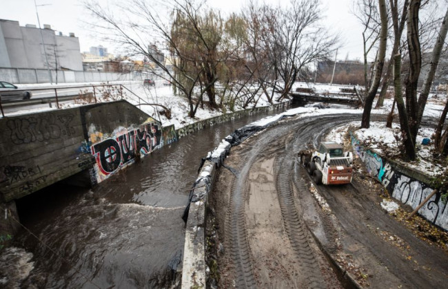 В Киеве пытаются избежать подтоплений весной: что делают с рекой Лыбидь