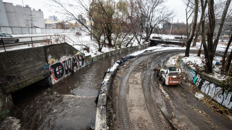 У Києві намагаються уникнути підтоплень навесні: що роблять з річкою Либідь