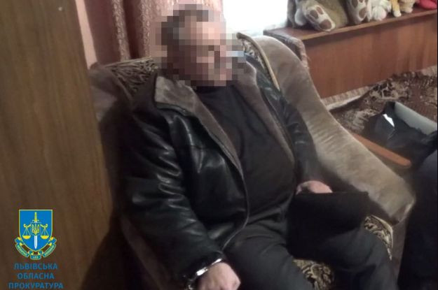 Во Львове суд наказал экс-полицейского, который до смерти забил жену